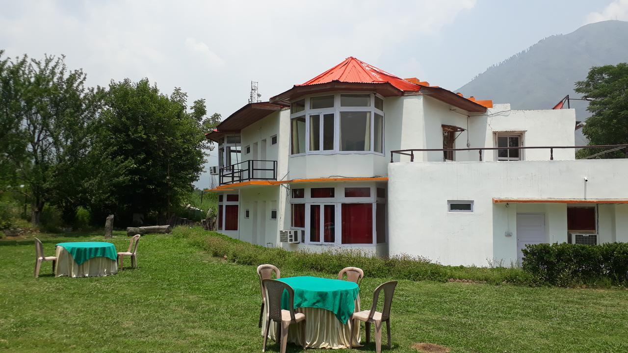 The Tara Villa Shamshi Luaran gambar