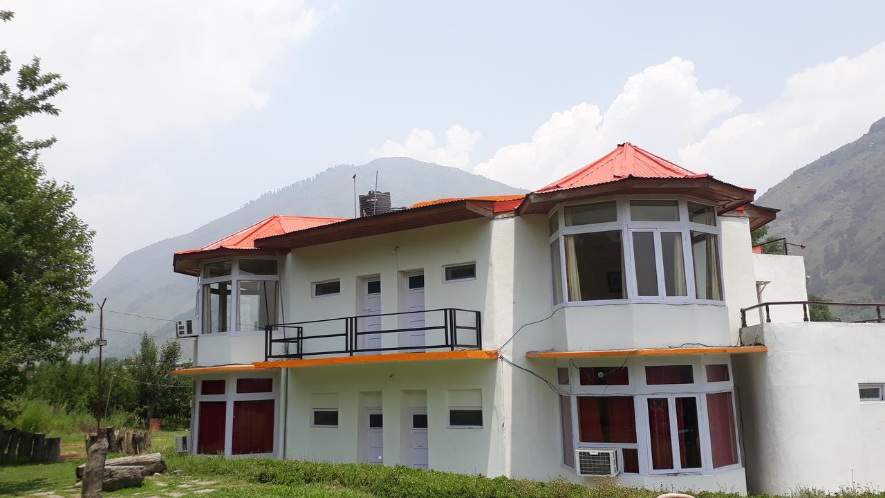 The Tara Villa Shamshi Luaran gambar